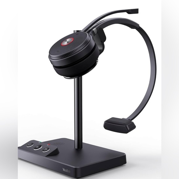 NWOT Yealink WH62 Dual Wireless Headset for Microsoft Teams